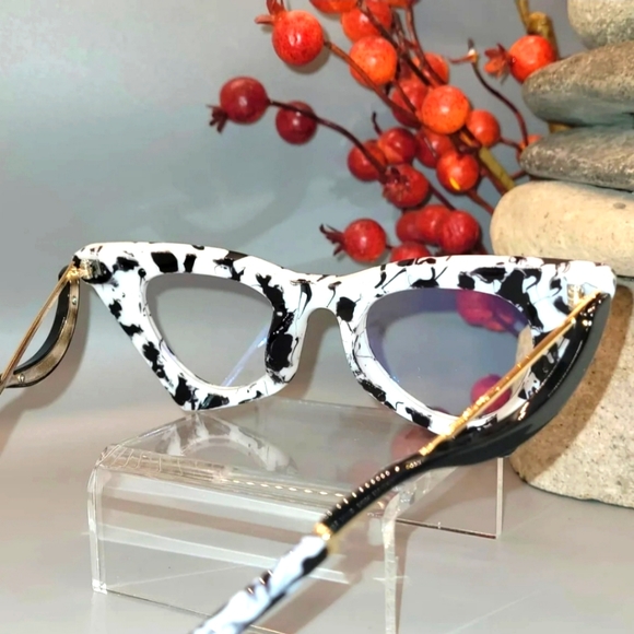 "Josie" Blue Light Blocking Glasses - Picture 4 of 5